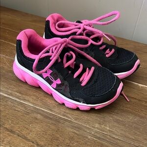 Under Armour Kids' Black and Pink Sneakers